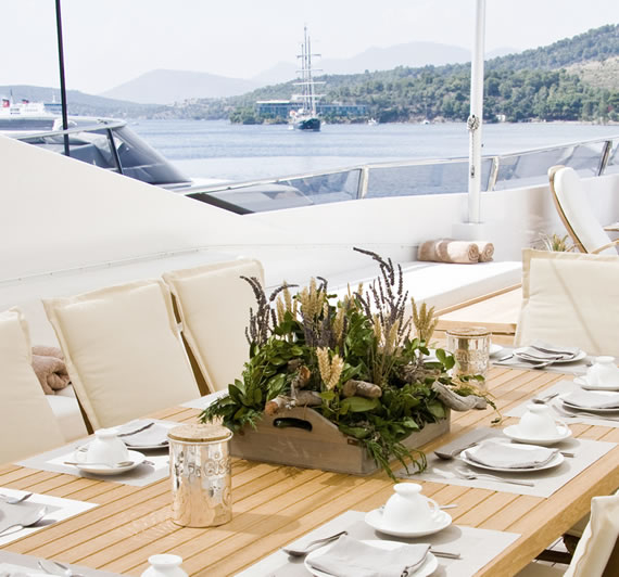 Yacht catering